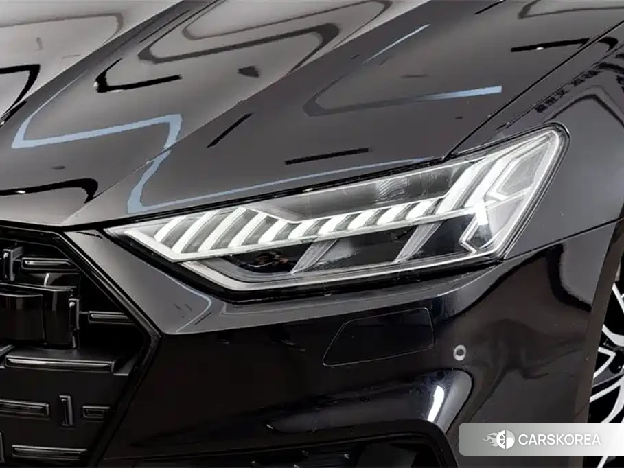 Audi A7L 2025 Черный из Китая