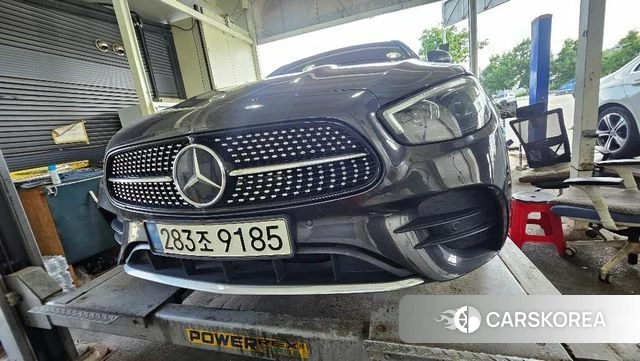 Mercedes-Benz E-Class W213 2021 Серый из Кореи