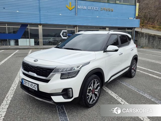 Kia Seltos 2021 Белый из Кореи