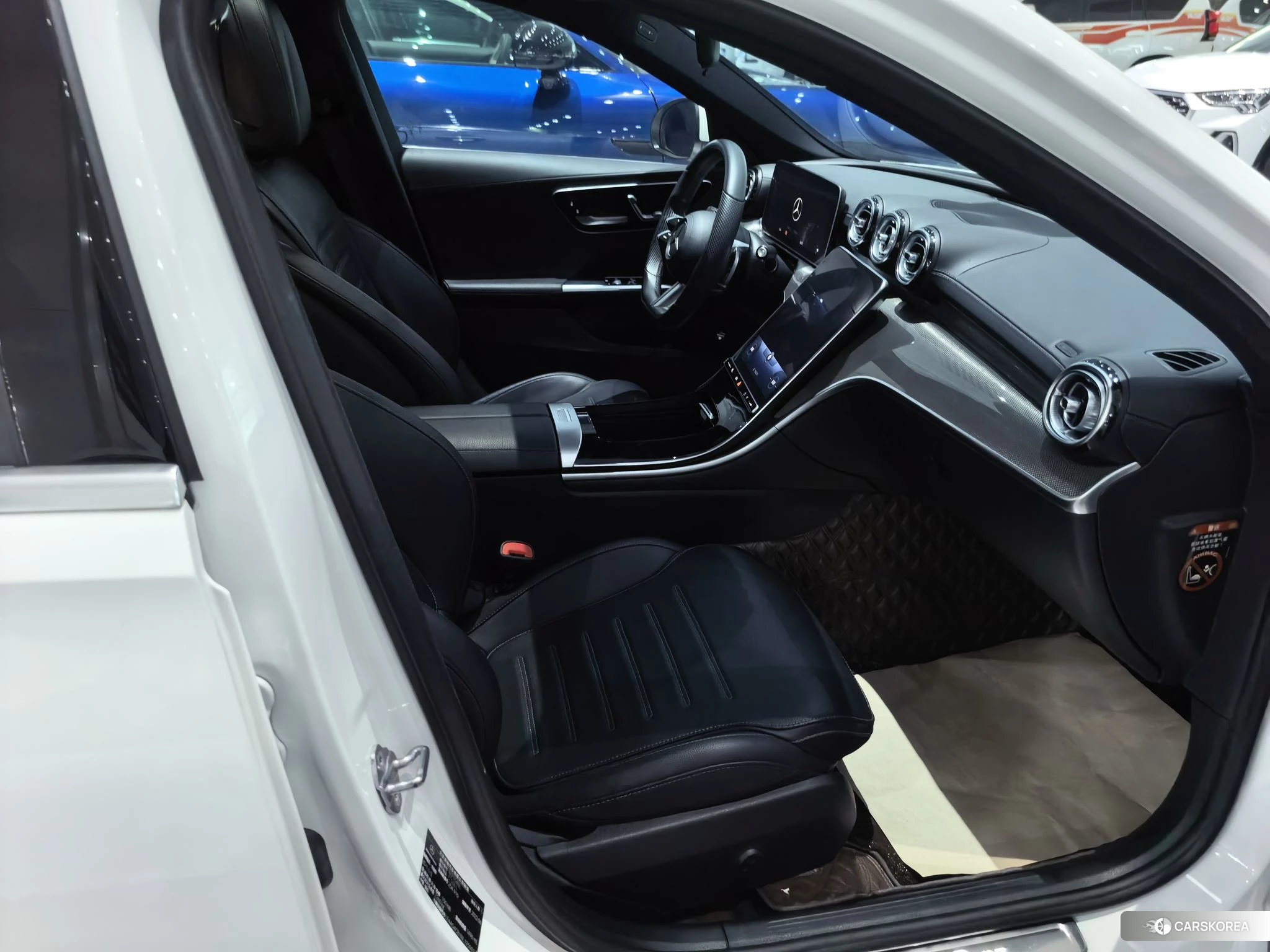 Mercedes-Benz Class C 2022 Белый из Китая