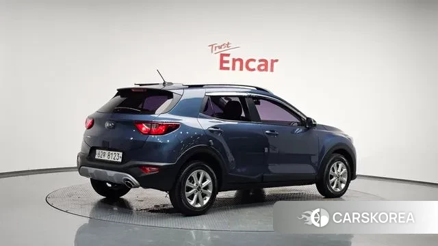 Kia Stonic 2018 Небесно-голубой из Кореи