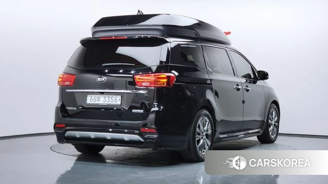 Kia The New Carnival 2018 Черный из Кореи