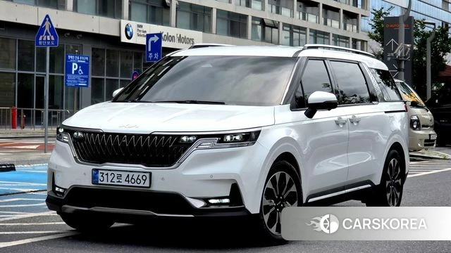 Kia Carnival 4th generation 2022 Белый из Кореи