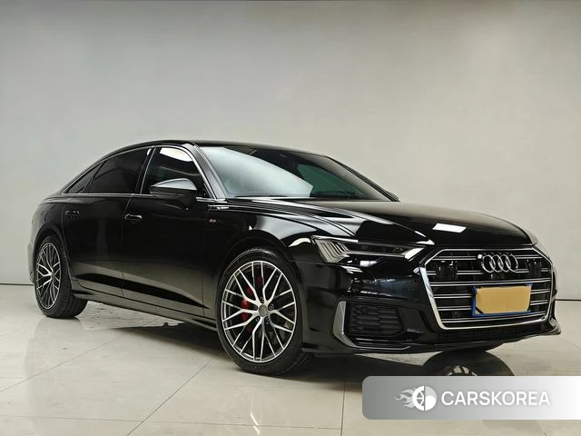 Audi A6L 2022 Черный из Китая
