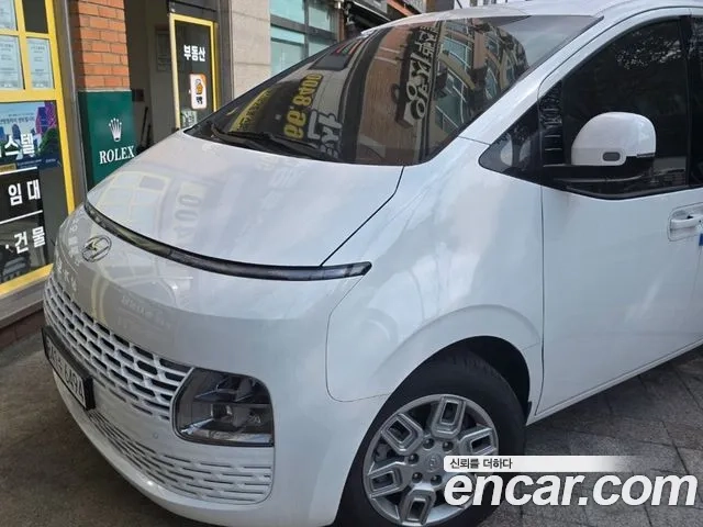 Hyundai Staria 2023 Белый из Кореи