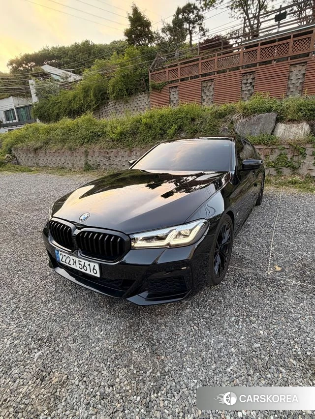 BMW 5 Series (G30) 2021 Черный из Кореи