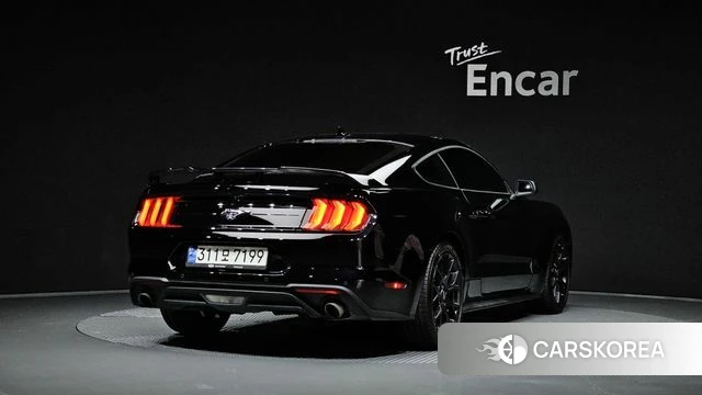 Ford Mustang 2023 Черный из Кореи