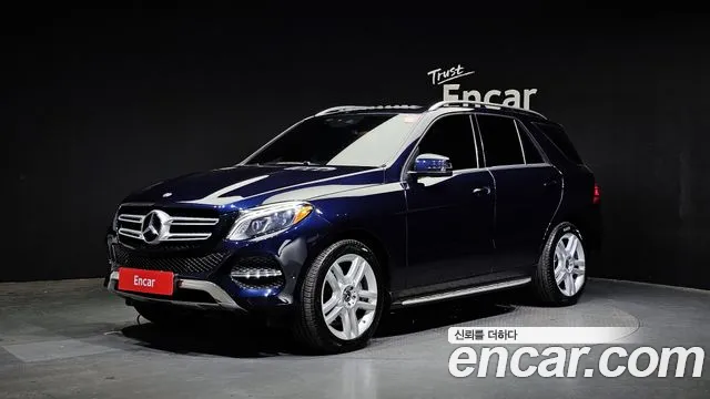 Mercedes-Benz GLE - Class W166 2018 Синий из Кореи