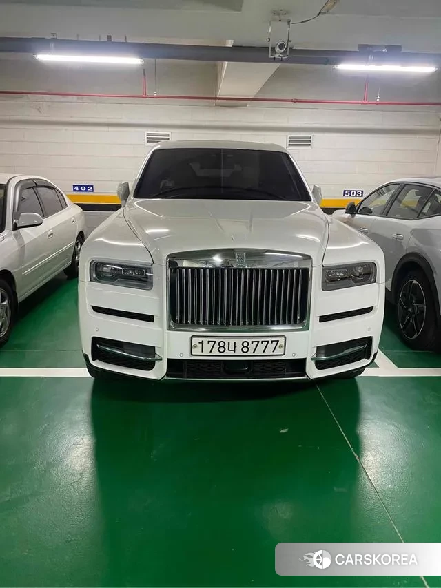 Rolls-Royce Cullinan 2019 Белый из Кореи