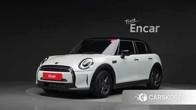 Mini Cooper 2023 Белый из Кореи