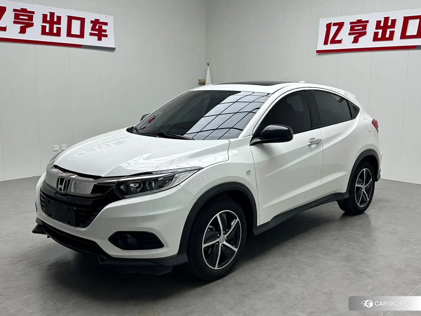 Honda Vezel 2021 Белый из Китая