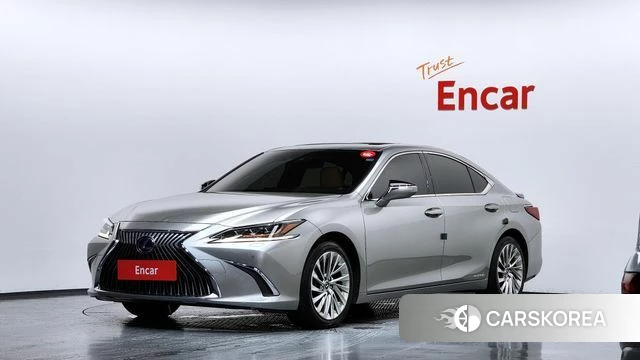 Lexus ES300h 7th generation 2019 Серебристо-серый из Кореи
