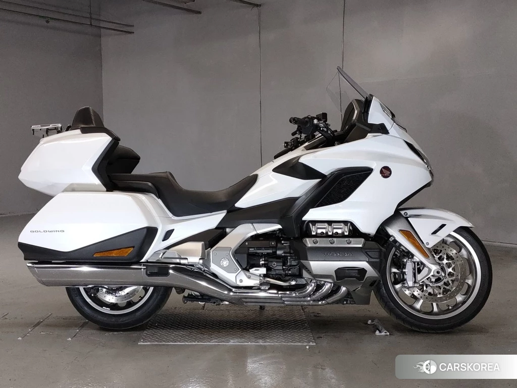 Проданный Honda GL1800 2018 из Японии