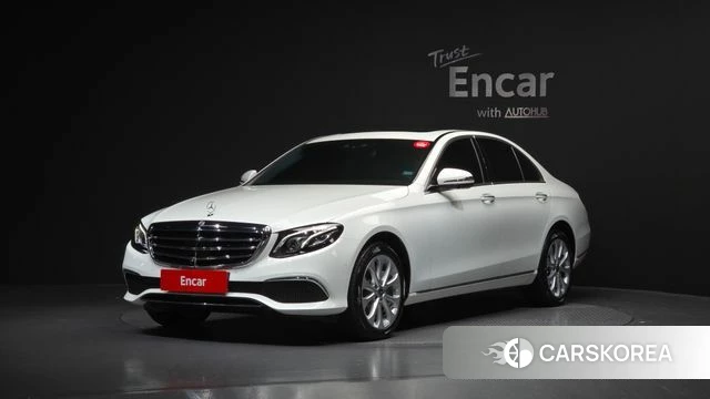 Mercedes-Benz E-Class W213 2020 Белый из Кореи