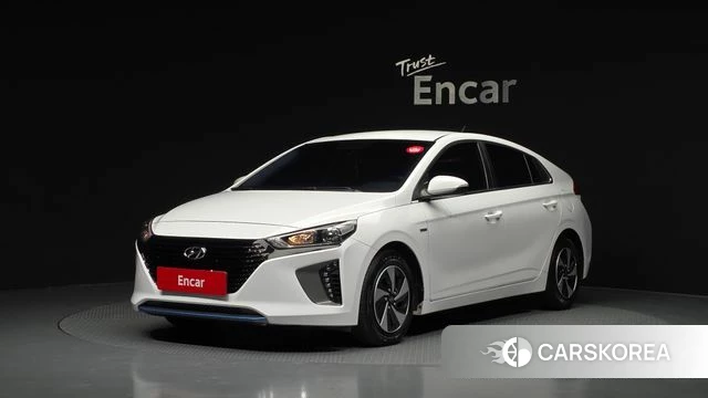 Hyundai Ionic Hybrid 2018 Белый из Кореи