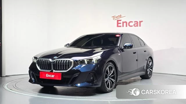 BMW 5 Series (G60) 2024 Черный из Кореи