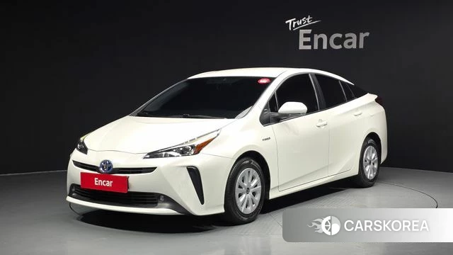 Toyota Prius 4th Generation 2019 Белый из Кореи