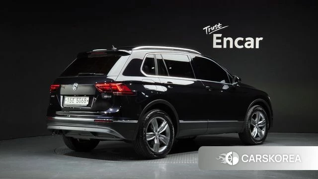 Volkswagen Tiguan second Generation 2018 Черный из Кореи