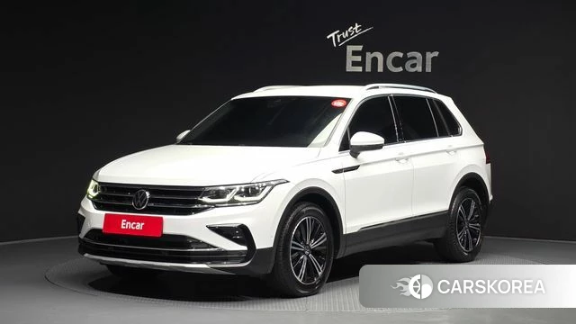 Volkswagen Tiguan second Generation 2022 Белый из Кореи