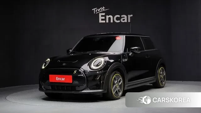Mini Cooper Electric 2023 Черный из Кореи