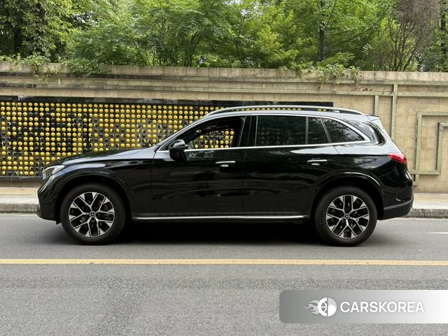 Mercedes-Benz GLC 2024 Черный из Китая