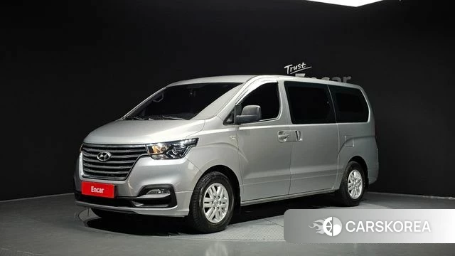 Hyundai The New Grand Starex 2019 Серебристо-серый из Кореи