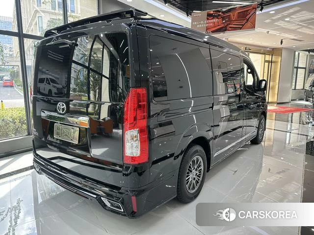Toyota Hiace 2025 Черный из Китая