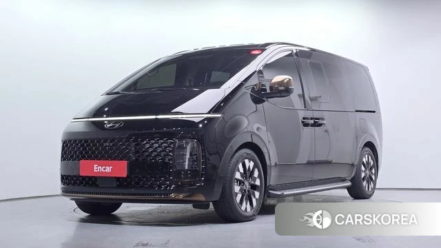 Hyundai Staria 2025 Черный из Кореи