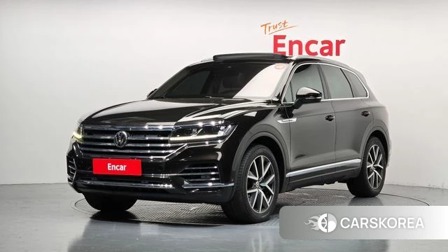 Volkswagen Touareg 3rd generation 2020 Коричневый из Кореи