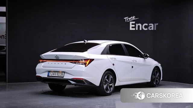 Hyundai Avante (CN7) 2020 Белый из Кореи