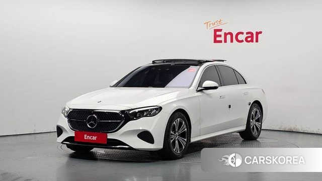 Mercedes-Benz E-Class W214 2025 Белый из Кореи