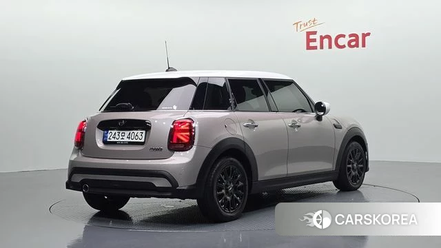 Mini Cooper 2023 Цвет тростника из Кореи