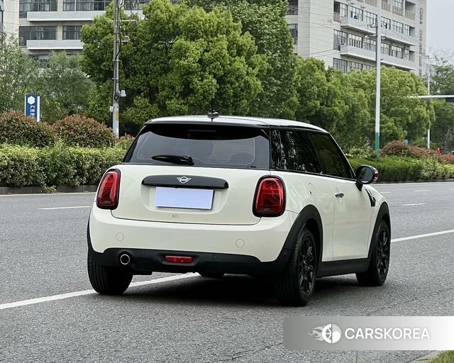 MINI MINI 2019 Белый из Китая