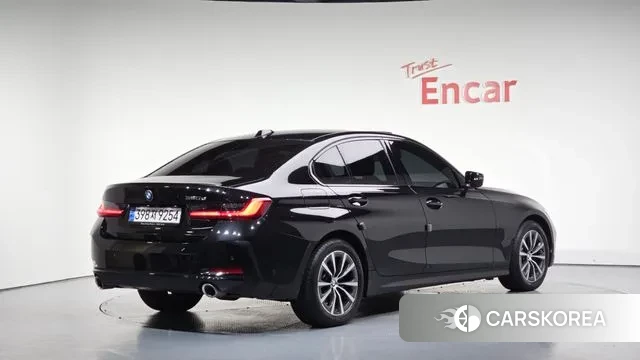 BMW 3 Series (G20) 2023 Черный из Кореи