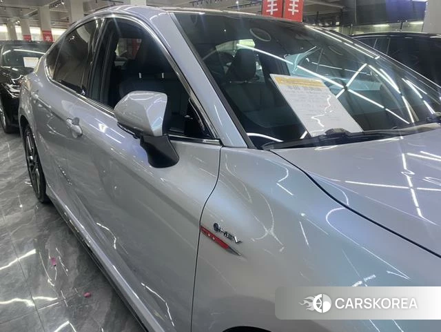 Toyota Camry 2024 Белый из Китая