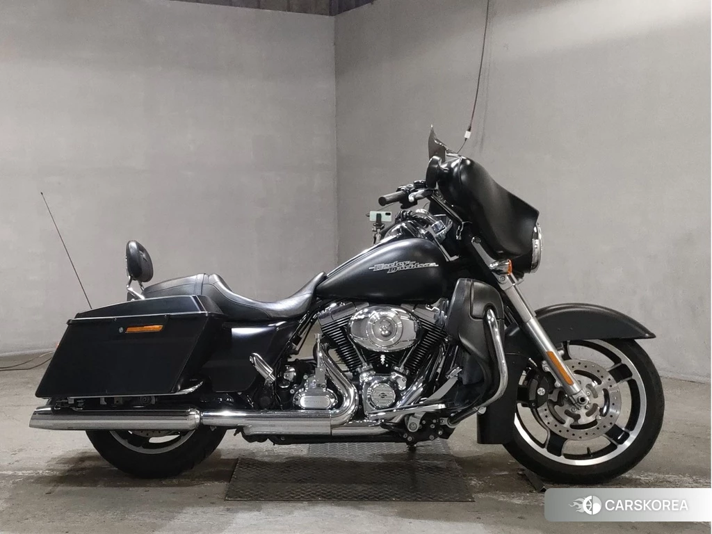 Проданный Harley-Davidson Street Glide FLHX1690 2012 из Японии, фото 2