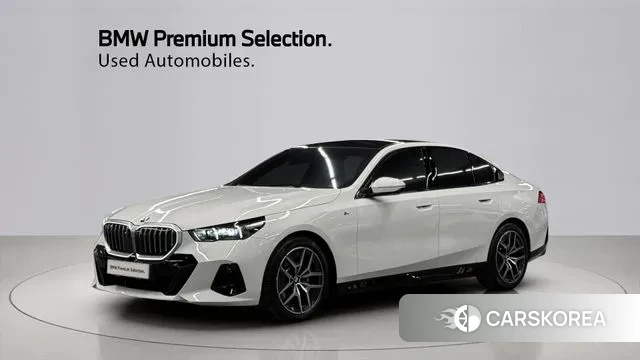 BMW 5 Series (G60) 2023 Белый из Кореи