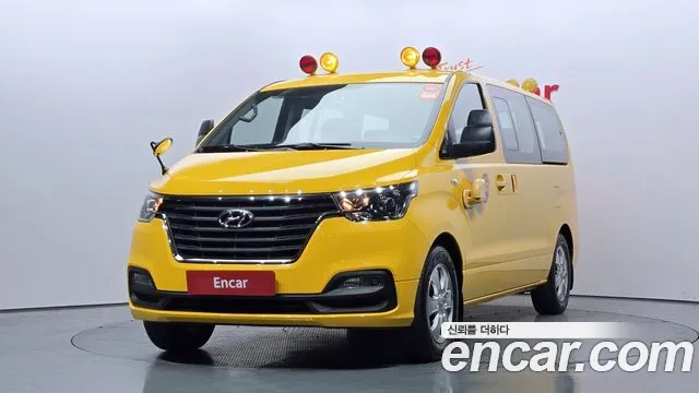 Hyundai The New Grand Starex 2019 Желтый из Кореи