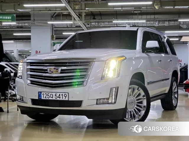 Cadillac Escalade 2019 Жемчужный цвет из Кореи