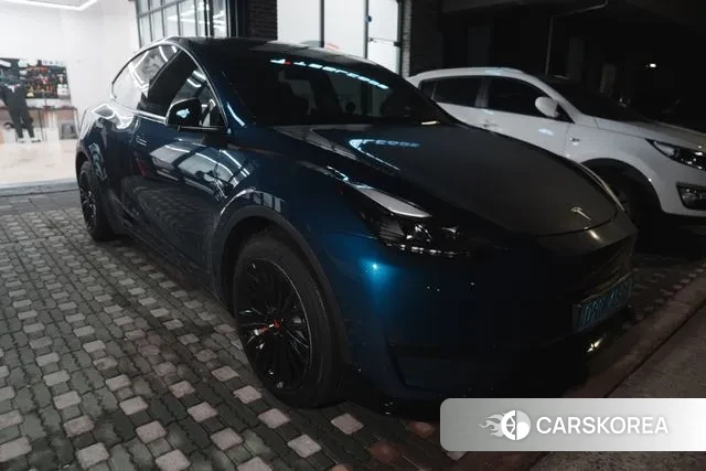 Tesla Model Y 2023 Синий из Кореи