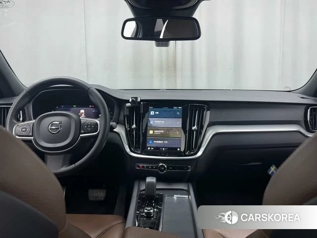 Volvo S60 2023 Белый из Китая