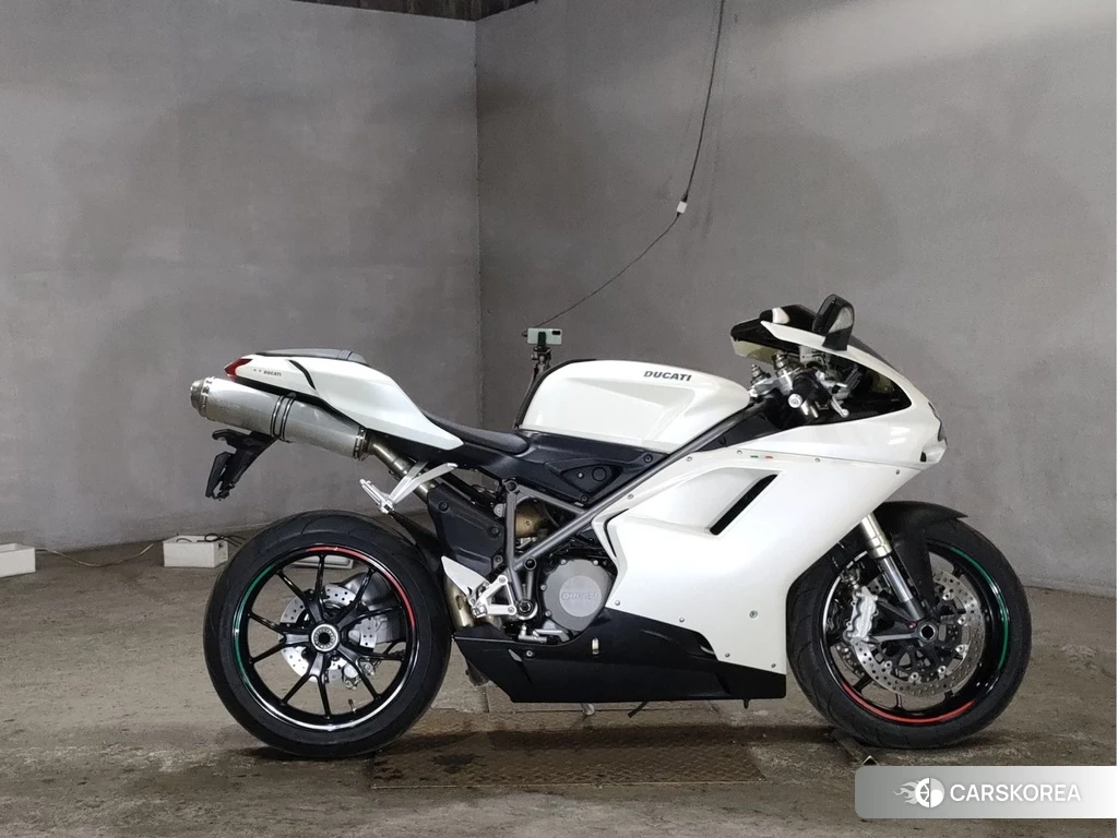 Проданный Ducati 848 2010 из Японии, фото 2