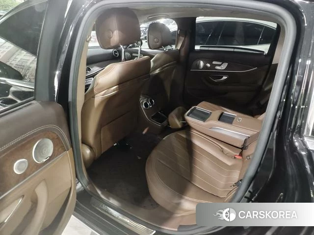 Mercedes-Benz E-class 2023 Черный из Китая
