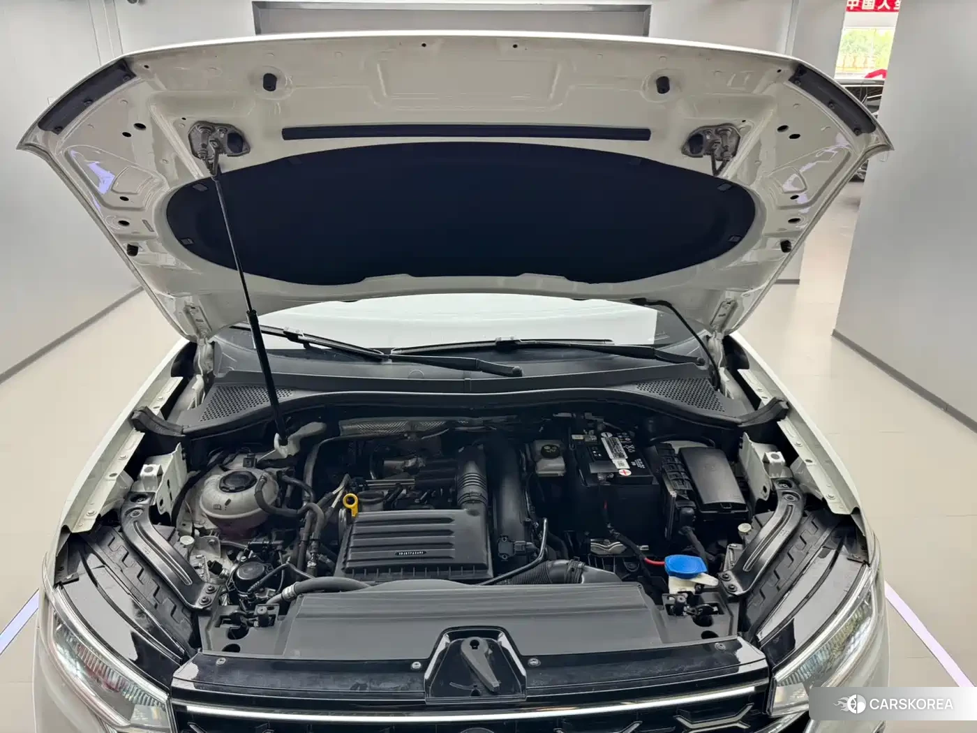 Volkswagen Tayron 2023 Белый из Китая