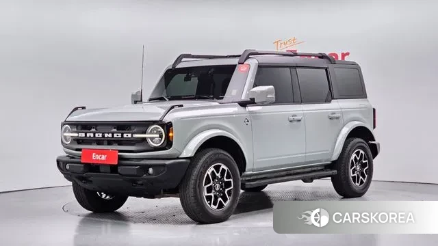 Ford Bronco 6th Generation 2023 Цвет галактики из Кореи