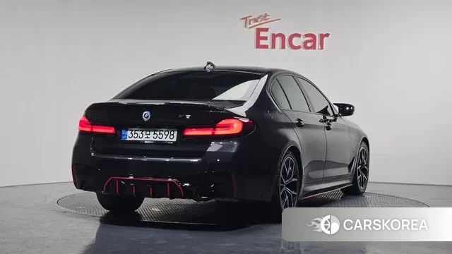 BMW 5 Series (G30) 2021 Черный из Кореи