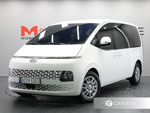 Hyundai Staria 2023 Белый из Кореи
