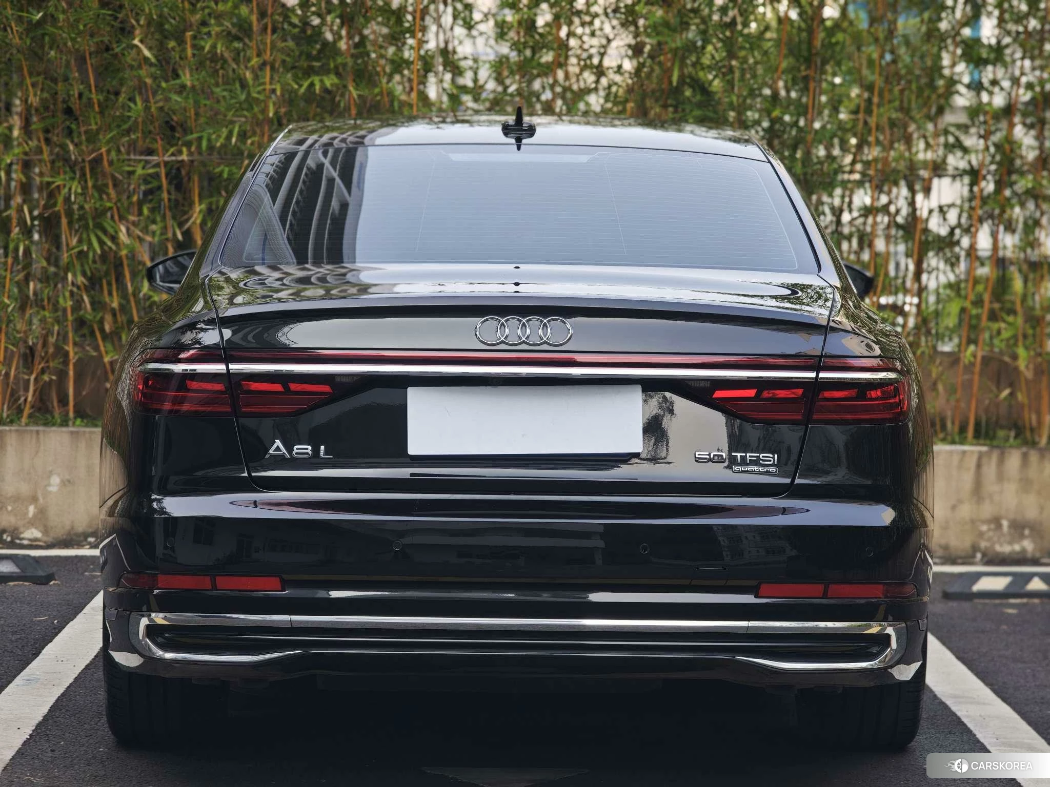 Audi A8 2021 Черный из Китая