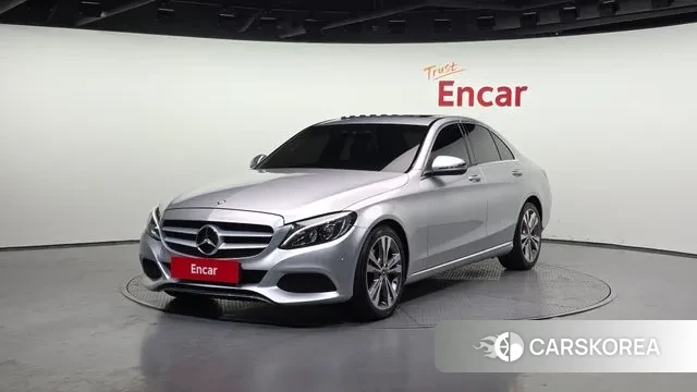 Mercedes-Benz C-Class W205 2018 Серебристо-серый из Кореи