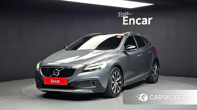 Volvo V40 Cross-Country 2018 Серый из Кореи